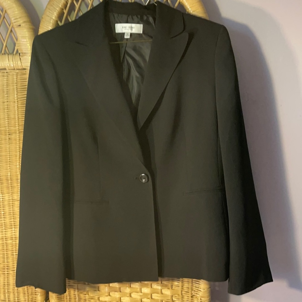 Jones Studio Separates Black Blazer